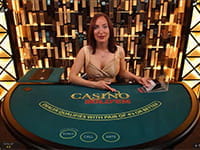 Casino Hold'Em game in action